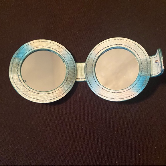 La Mer Compact Mirror - Picture 5 of 5